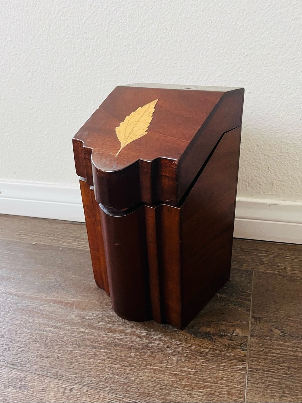 Georgian Style Mahogany Knife Box 19th. Century